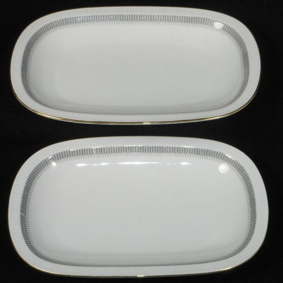 2 Oval Sandwich Plates. ARZBERG Germany - Picture 2 of 5